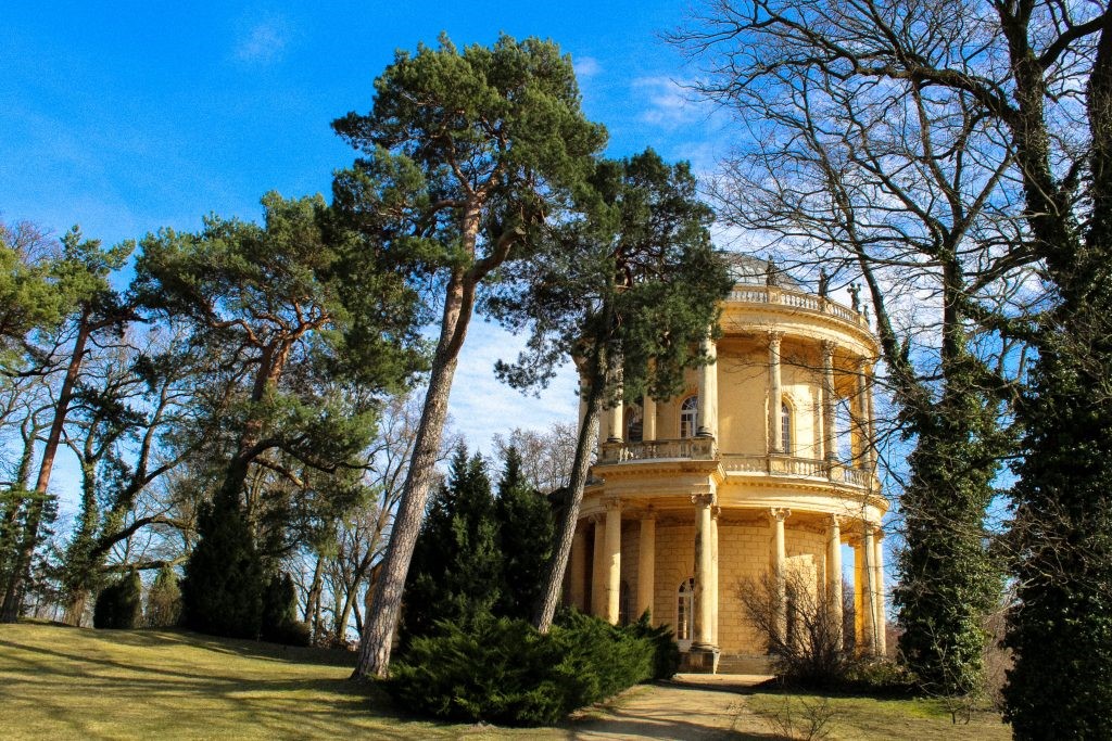 What are the best places to visit in Potsdam? One-day trip