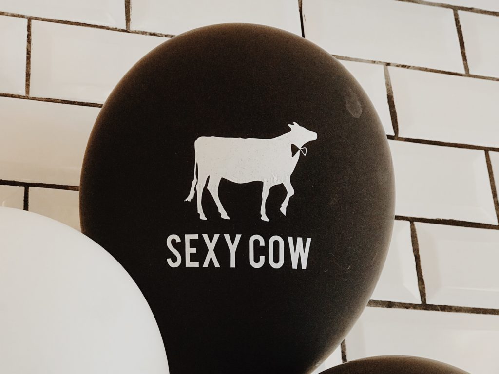 Sexy Cow Split