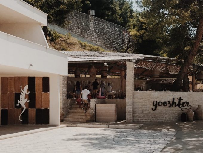 Gooshter Beach Club, an ideal place to enjoy on the beach