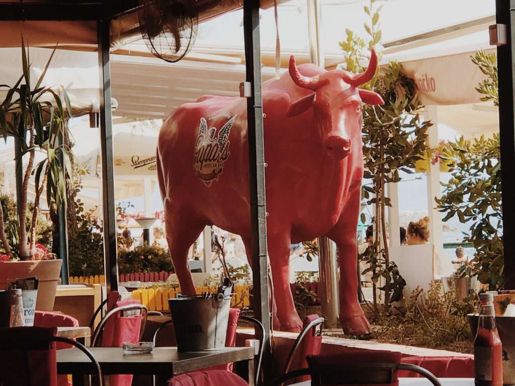 Papa's American Bar, perfect burgers on the beach