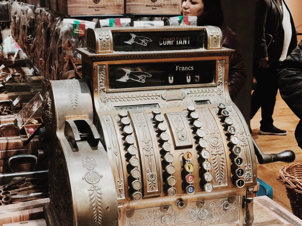 A beautiful old antique cash register giving this place a special atmosphere