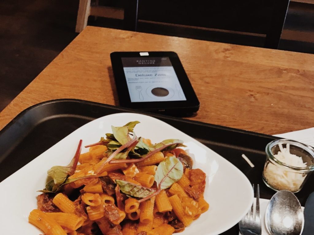 Ordering food and drinks using a tablet