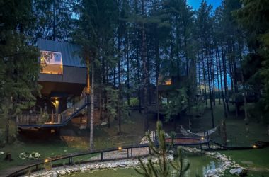 Plitvice Holiday Resort - Tree houses in Croatia