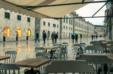 There are no tourists in Dubrovnik with reduced prices of as much as 60 percent!