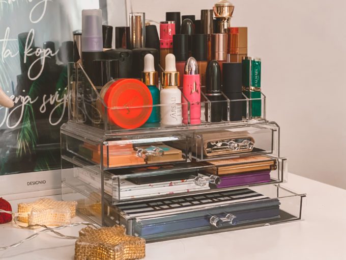 The Best Makeup Organizers on Amazon (25+ ideas)