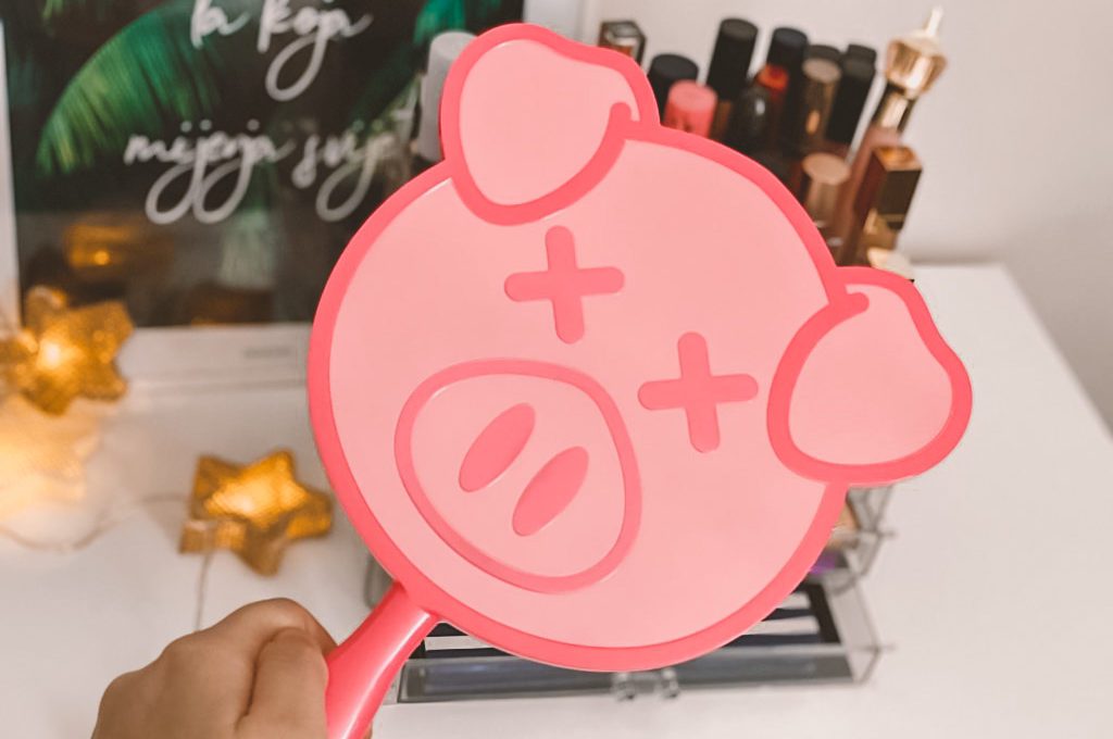 The Best Lighted Makeup Mirrors on Amazon (25+ ideas)