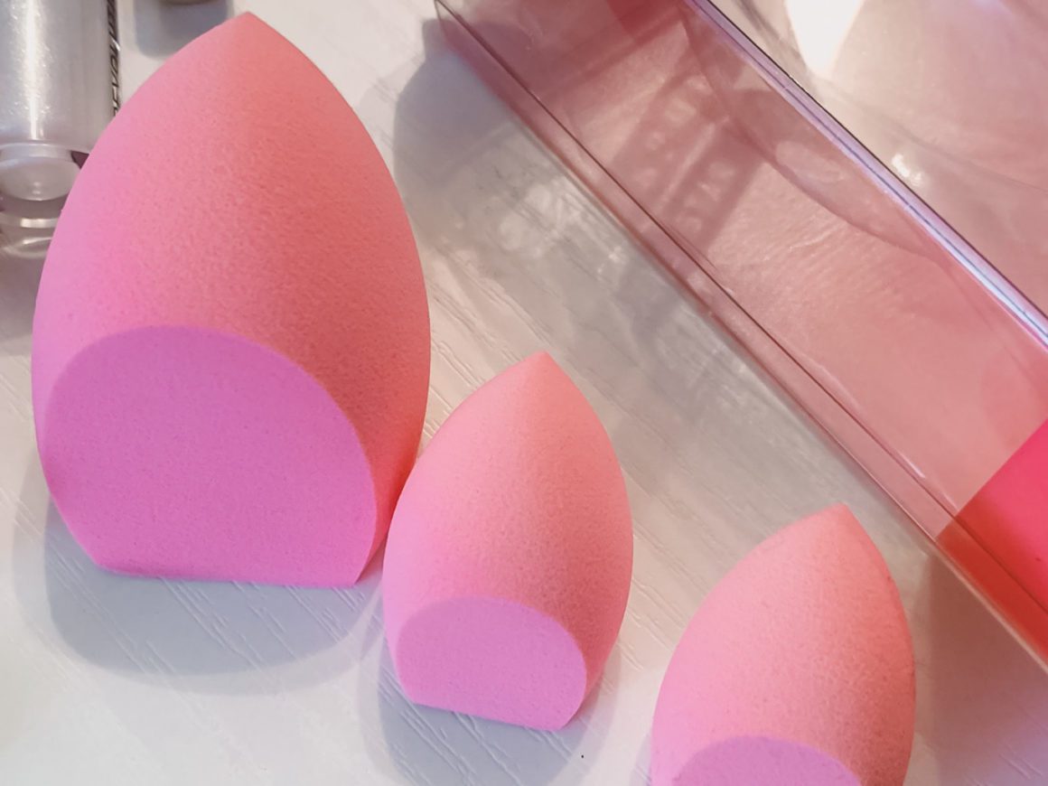 The Best Makeup Sponges on Amazon (25+ ideas)